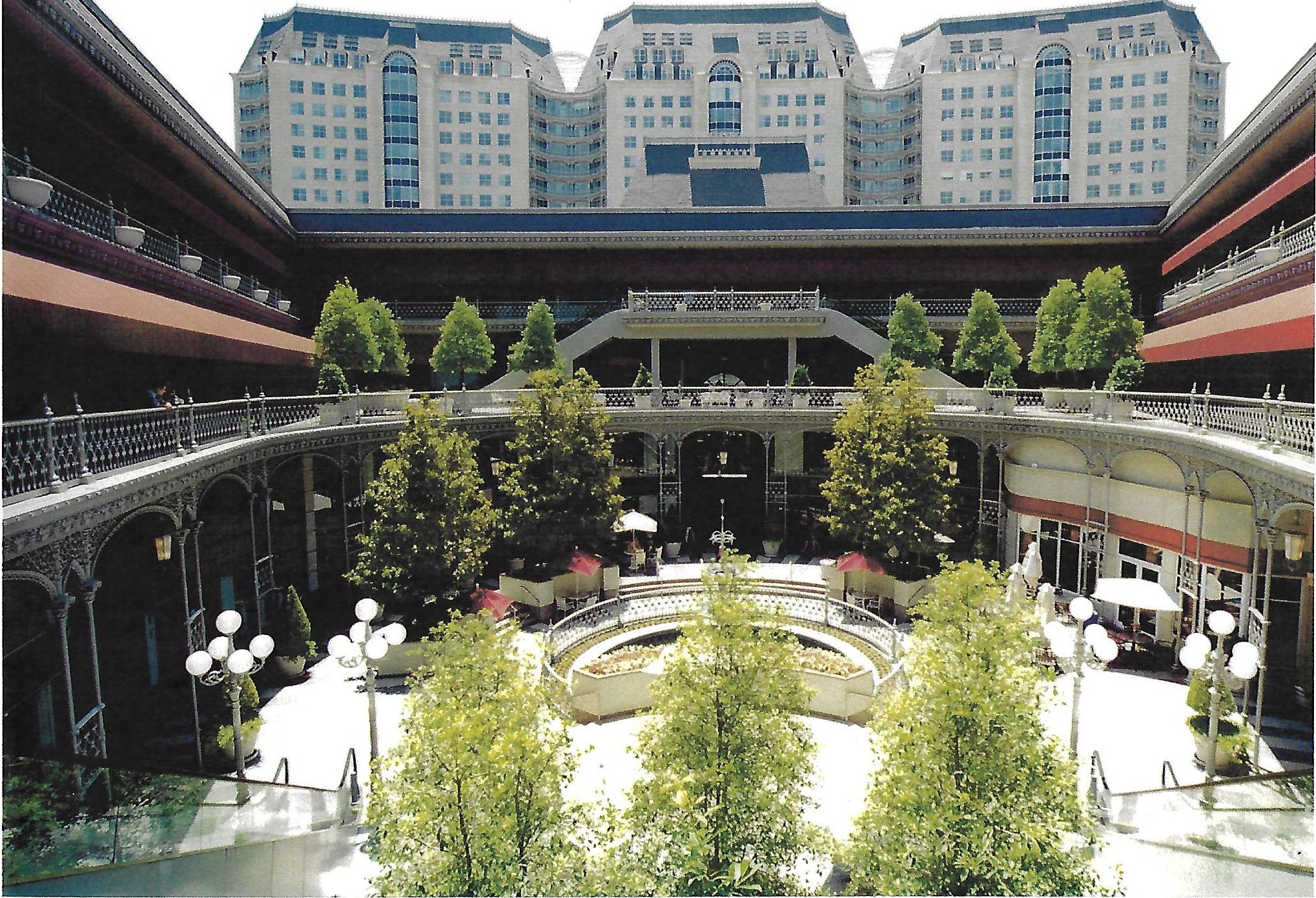 Crescent Retail