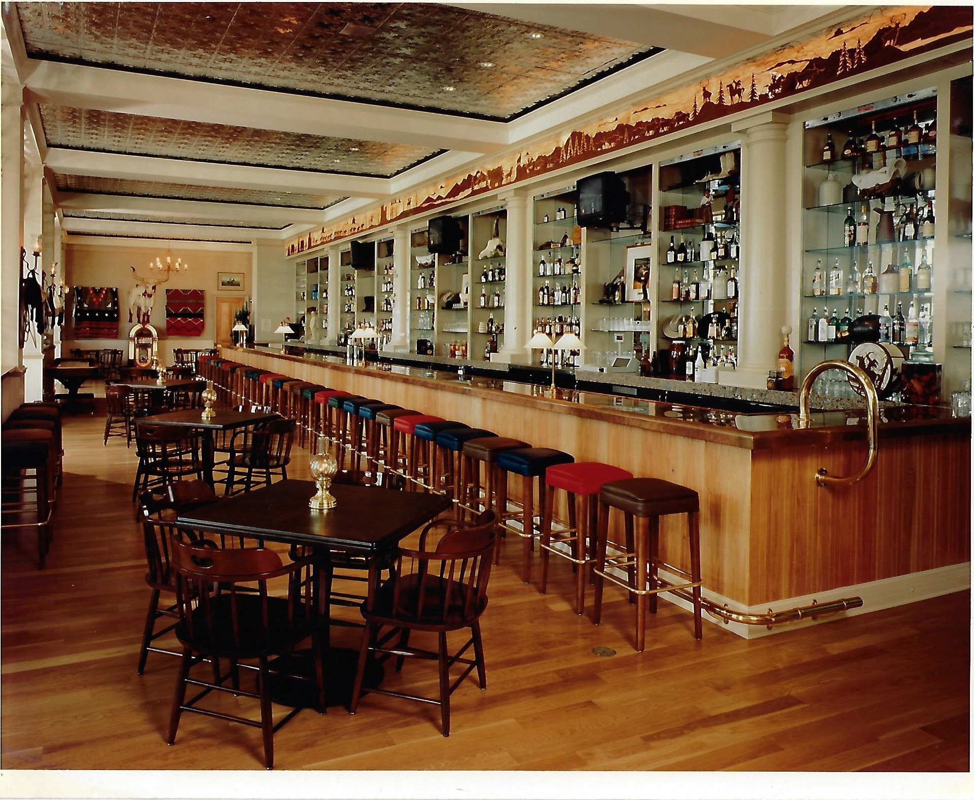 Hyatt Hill Country Bar